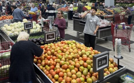 mediterranean grocery store in Van Nuys
